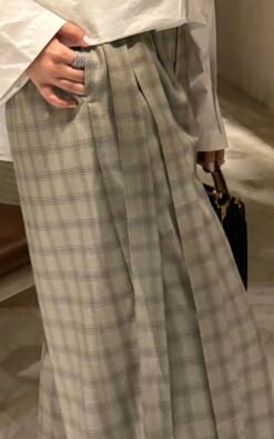 Alternative view of Gray pants 🩶